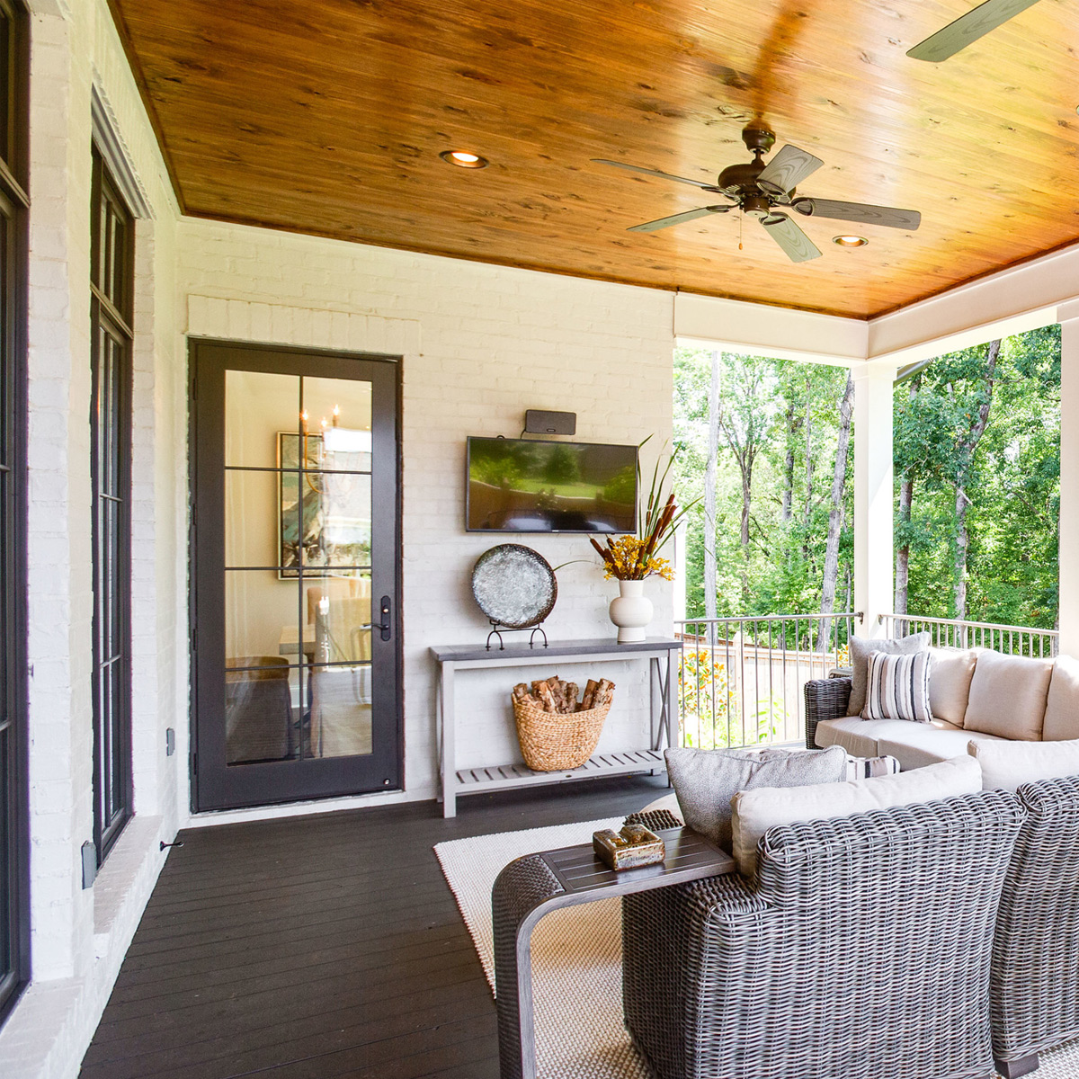 Stacks Image 2015863