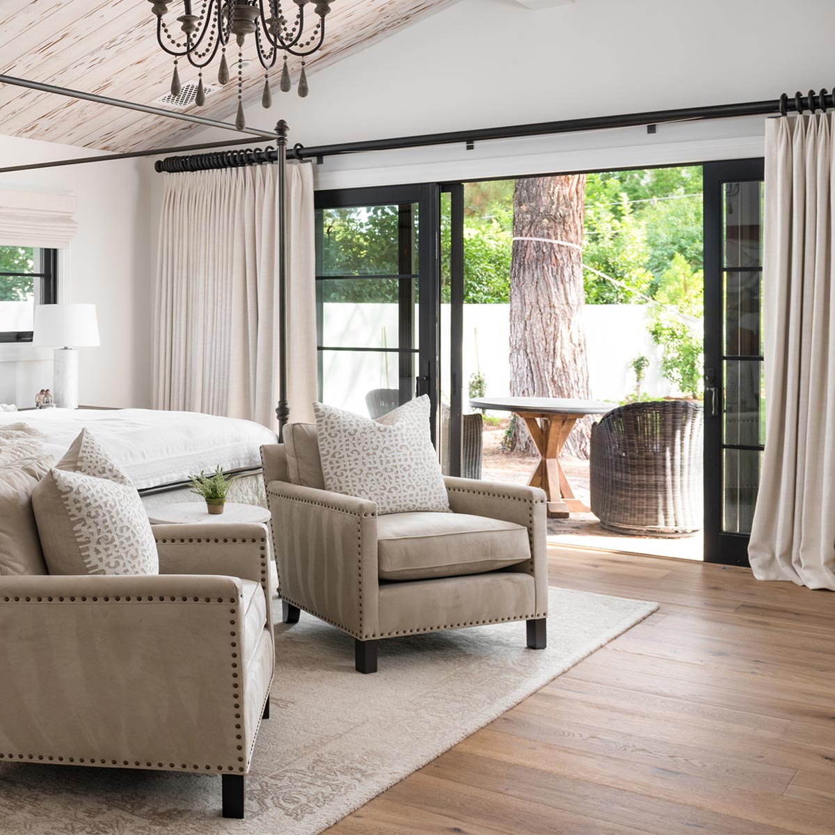 Stacks Image 2015835