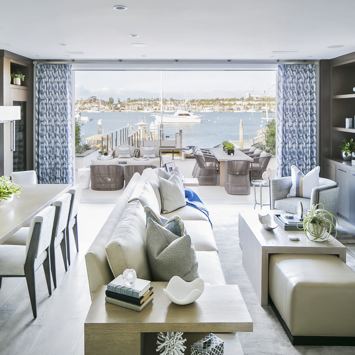 Stacks Image 2015809