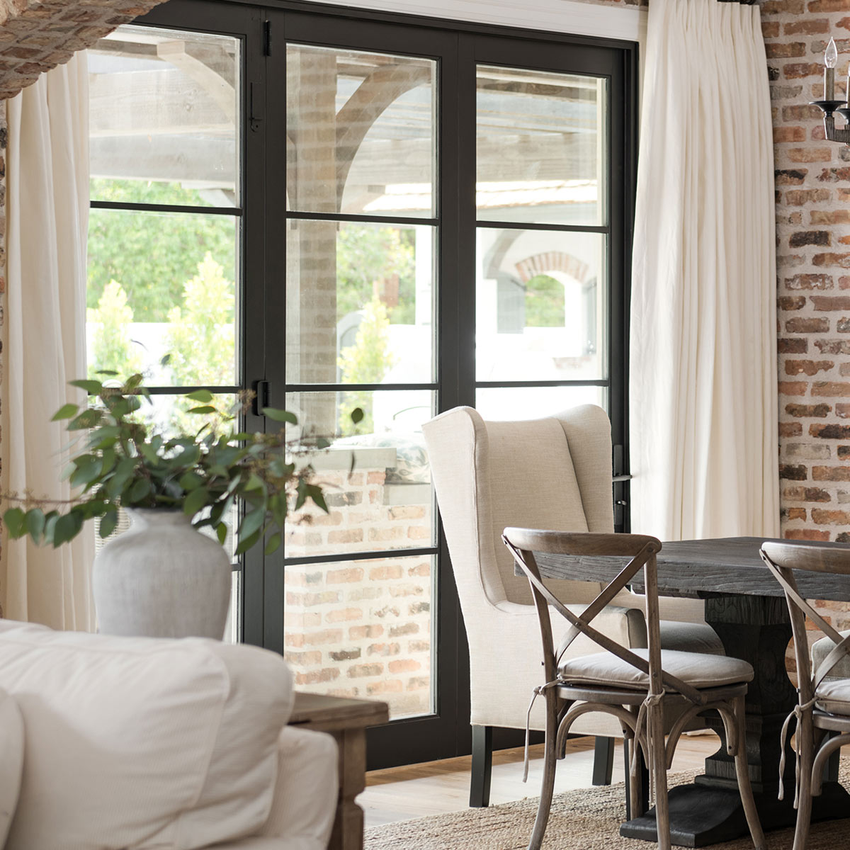 Stacks Image 2015837